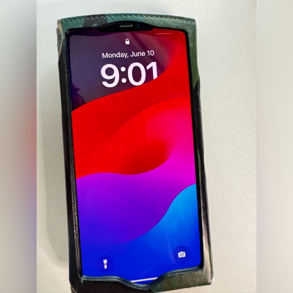 Valentino Garavani Rock studded Cell Phone Case with secure handle strap - Picture 10 of 14